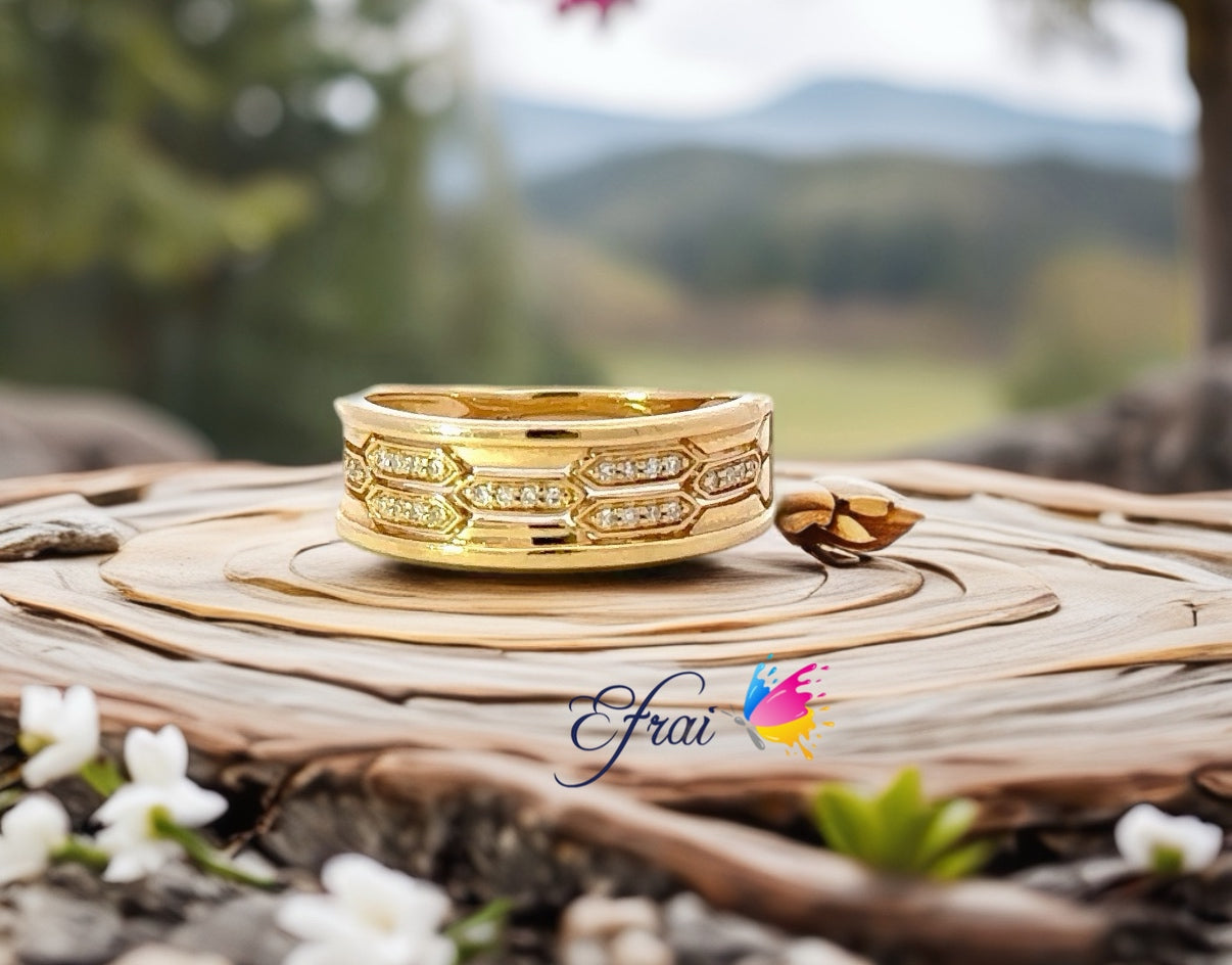 Beautiful natural diamonds ring