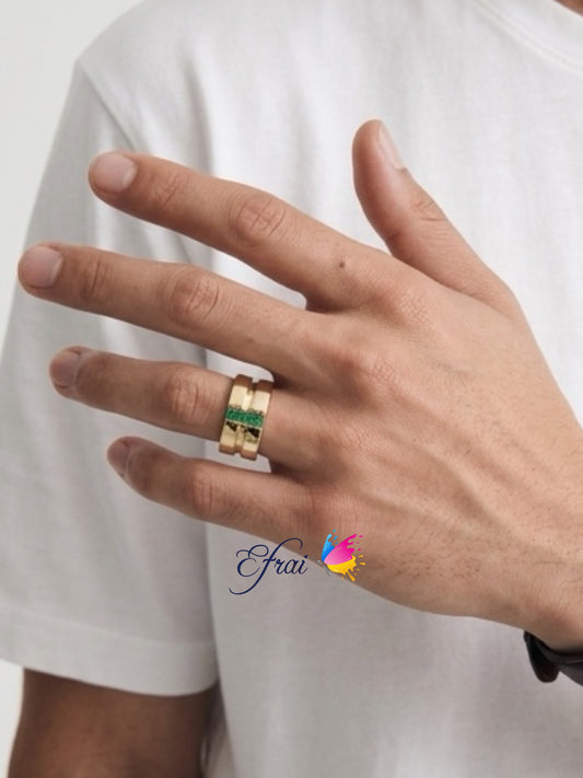 Elegant men's ring with natural emeralds