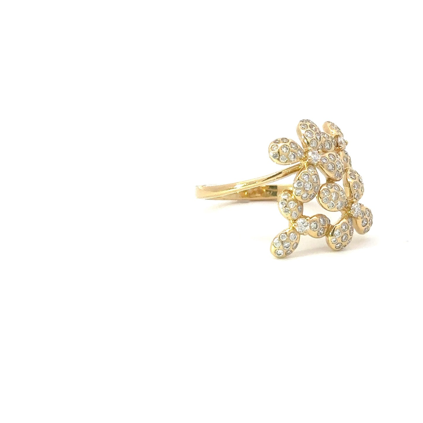 Gorgeous four Flowers full of natural diamonds ring
