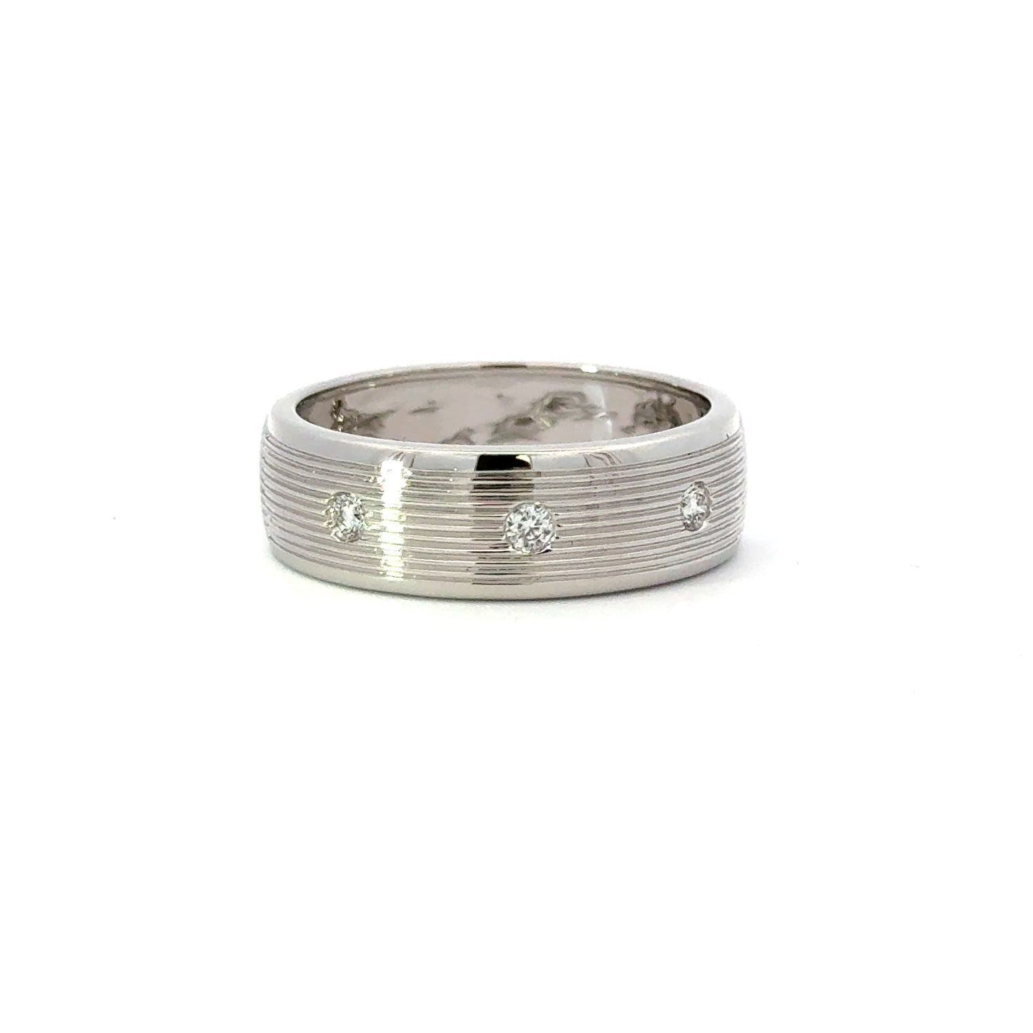 Gorgeous diamonds mens ring