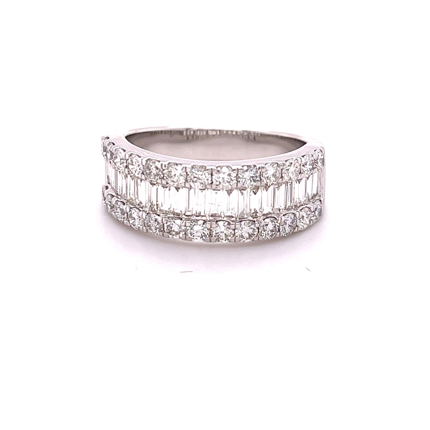 Baguette round diamonds band