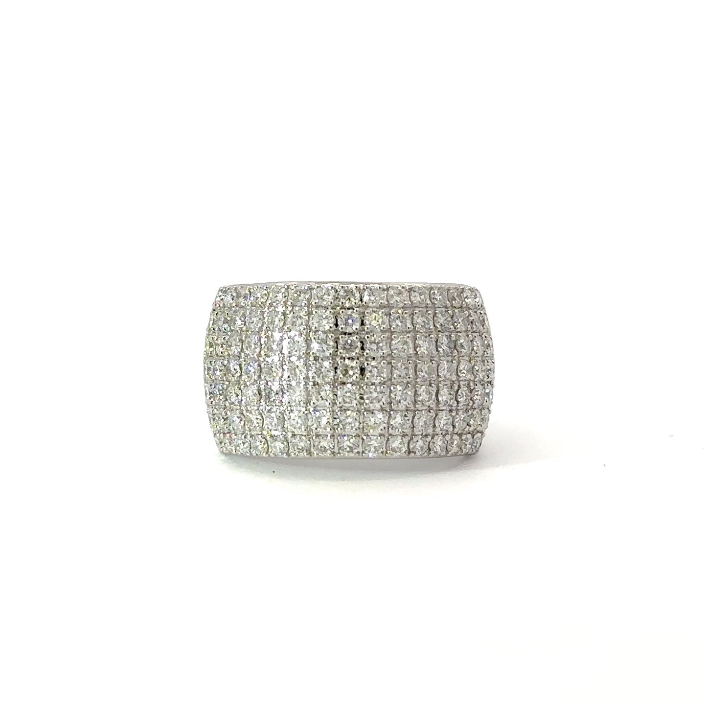 Wide round diamonds band