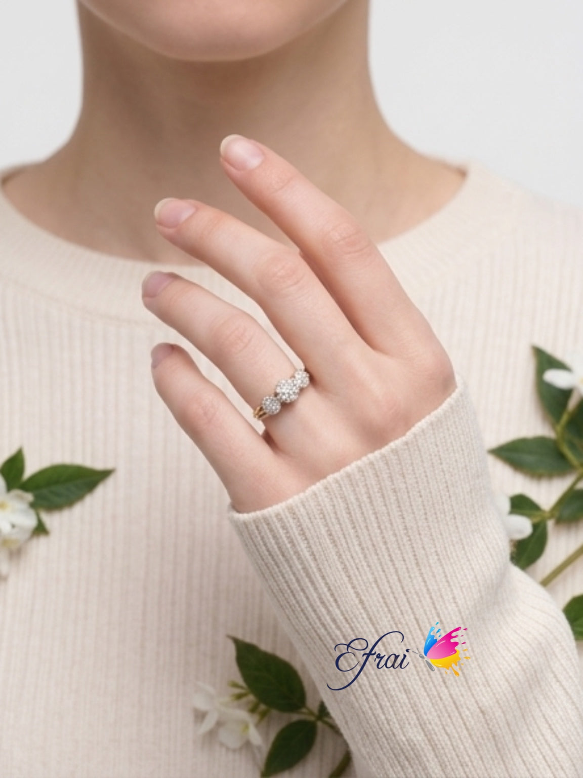Triple flowers diamonds ring