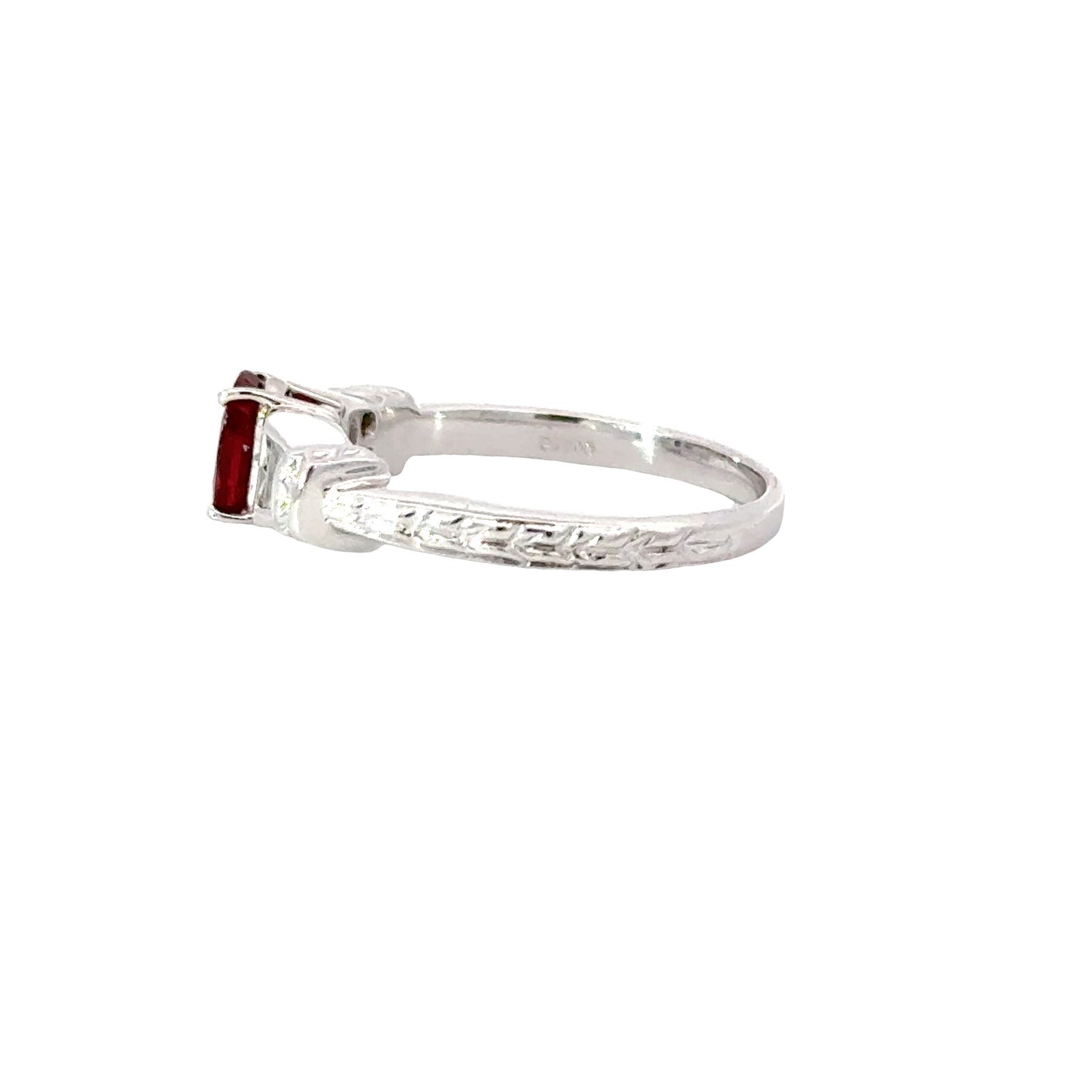Vintage platinum red ruby diamonds ring