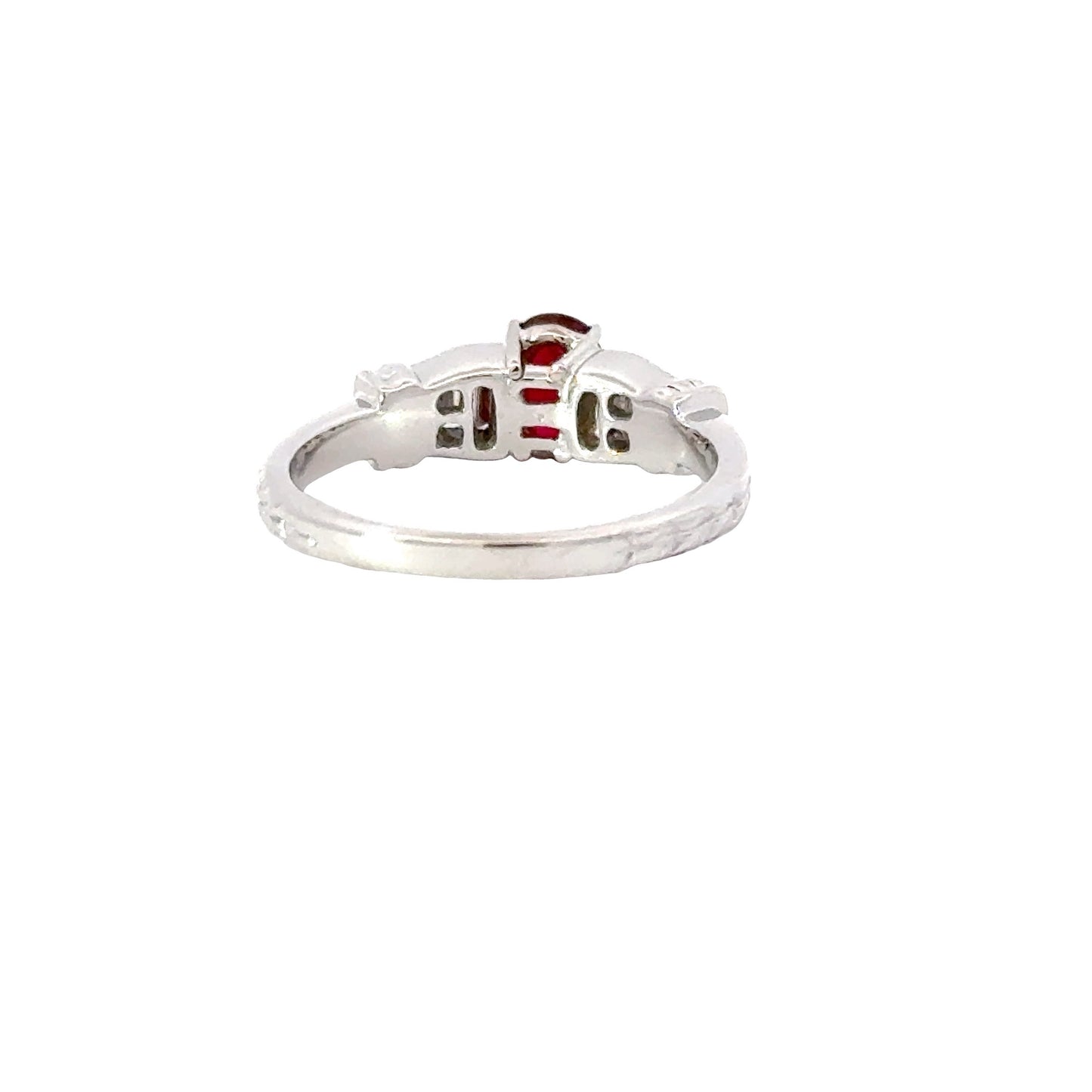 Vintage platinum red ruby diamonds ring