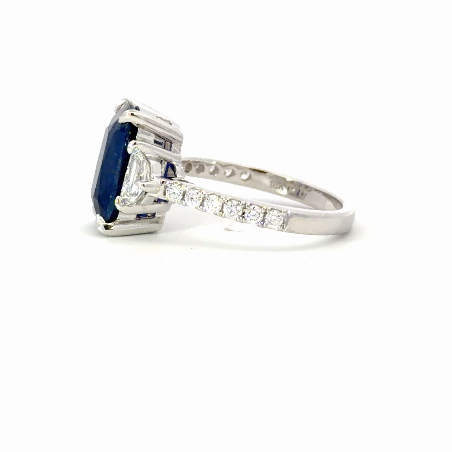 Natural Royal Blue Sapphire and diamonds  in White Gold