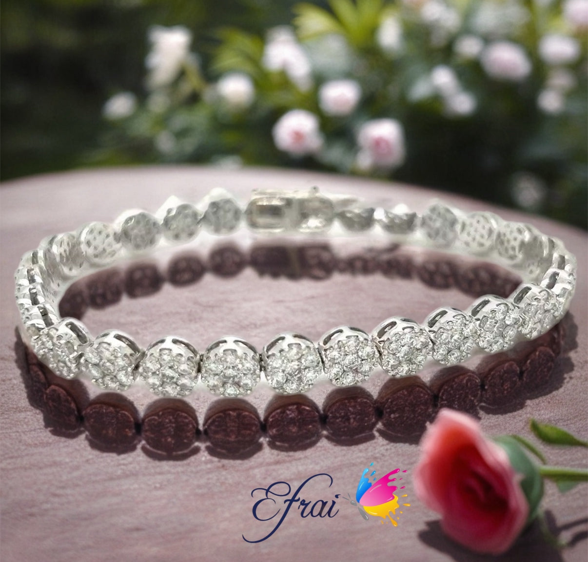 Gorgeous circles full of natural diamonds bracelet