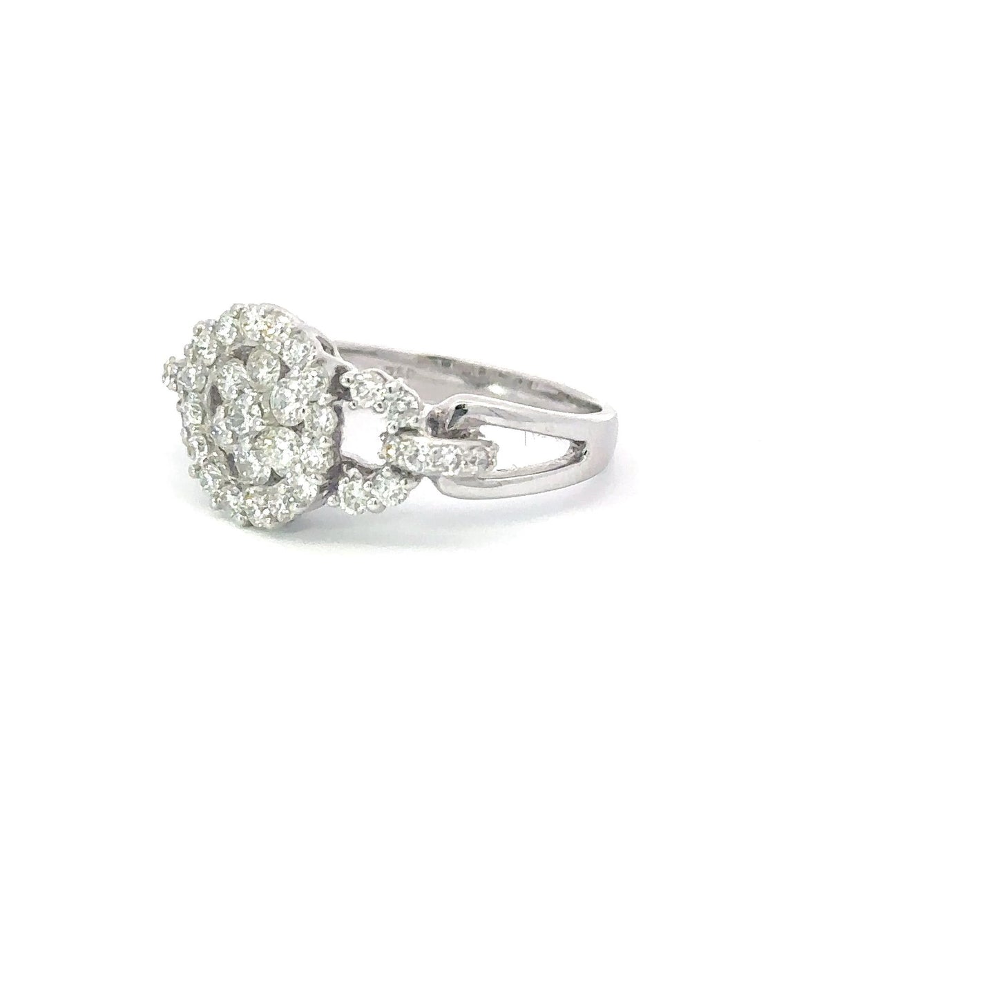 Unique engagement diamonds ring