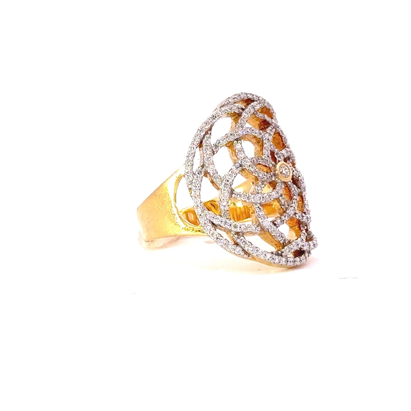 Spiral diamonds ring